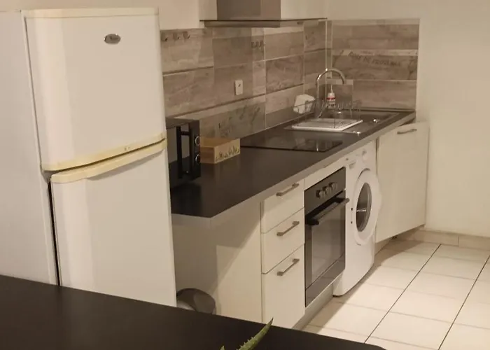 Lamartine Apartment *